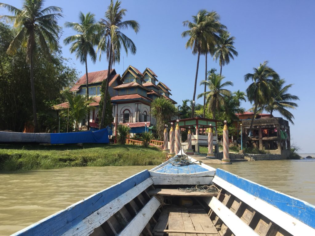 View of palm trees on Shampoo Island (Gaung Se Kyun) from wooden boat